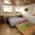Kasimir Hof 팜스테이 제바흐