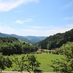 Kasimir Hof 팜스테이 제바흐